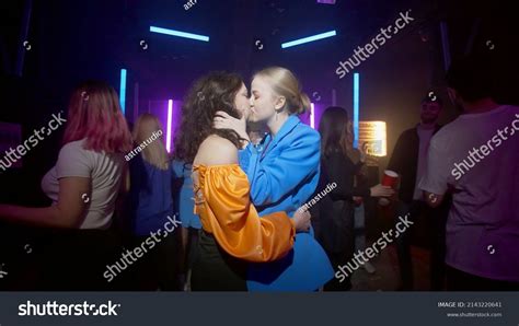 lesbian kissing in public Search